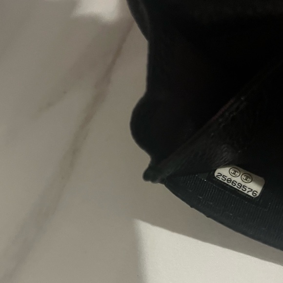 ⭐️SOLD to a lovely buyer ⭐️ AUTHENTIC Chanel Flap Card Holder - Picture 5 of 16